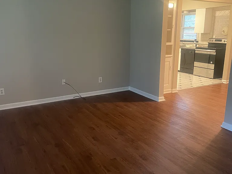 275 W Saint Anthony Ln — Photo 3