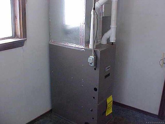 4th image of 1177 Wisconsin St