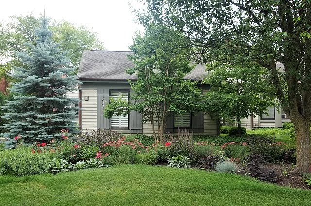 92 Warrington Dr photo 1