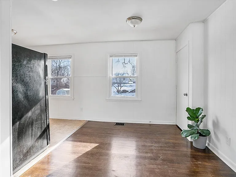 2448 Rainbow Ct — Photo 9