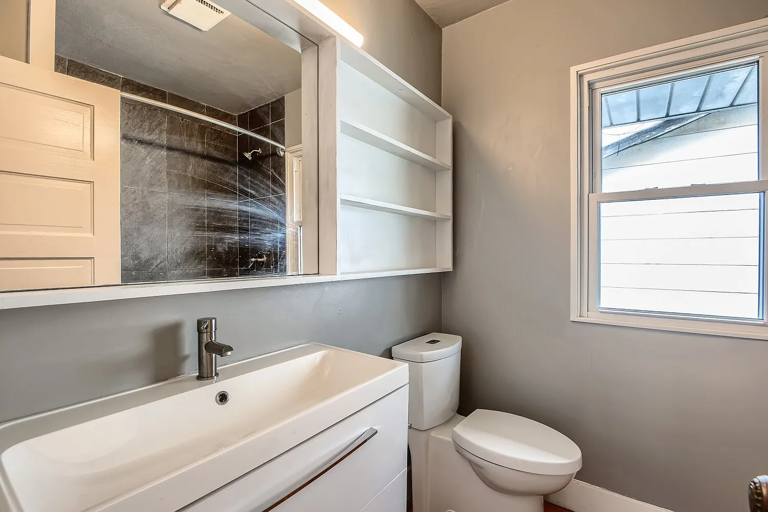 4754 N Syracuse - A — Photo 2