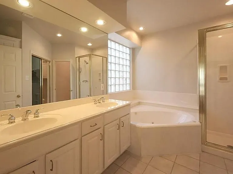 9405 Ashton Rdg — Photo 14