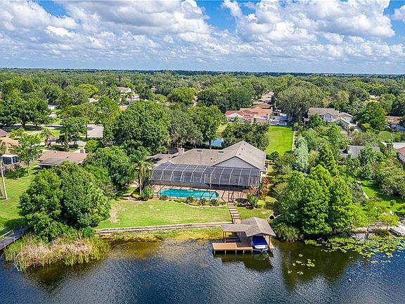 3rd image of 3911 Orange Lake Dr