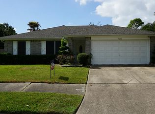1014 Kensington Dr, Pearland, TX 77584