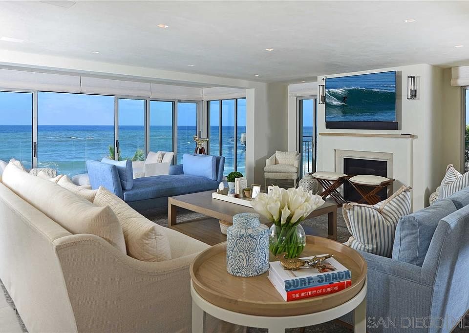 1st image of 302 Vista De La Playa