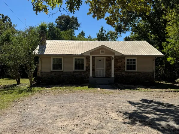 3945 White Oak Dr, Birmingham, AL 35243
