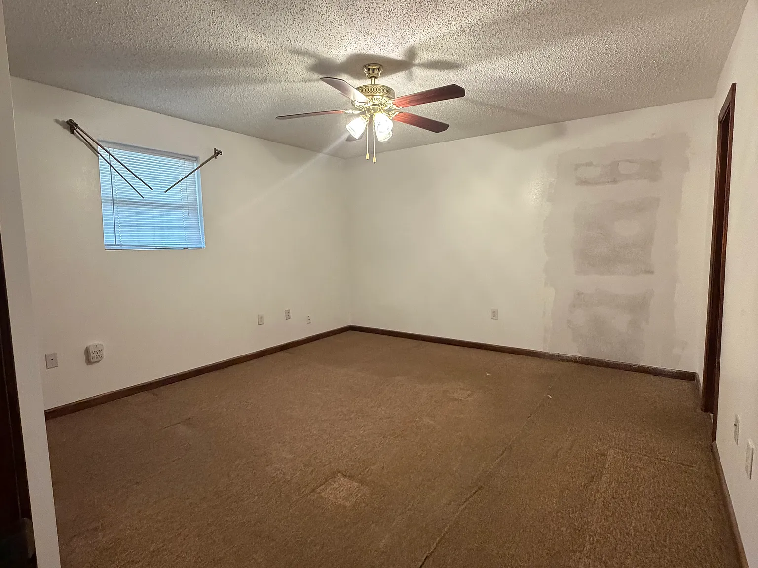 3 bed, 1967 sqft, $1,650 — Photo 4