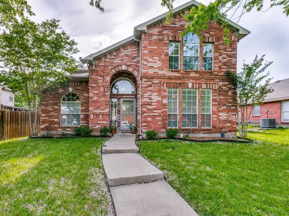 931 Clear Creek Dr, Mesquite, TX 75181