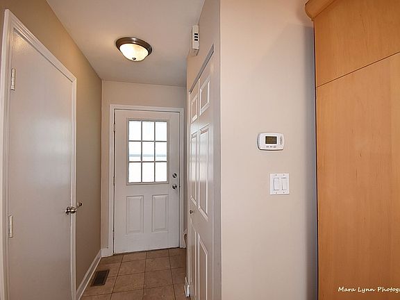 5th image of 7571 Waterford Dr #7571