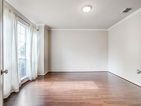 5th image of 20653 Southwood Oaks Dr
