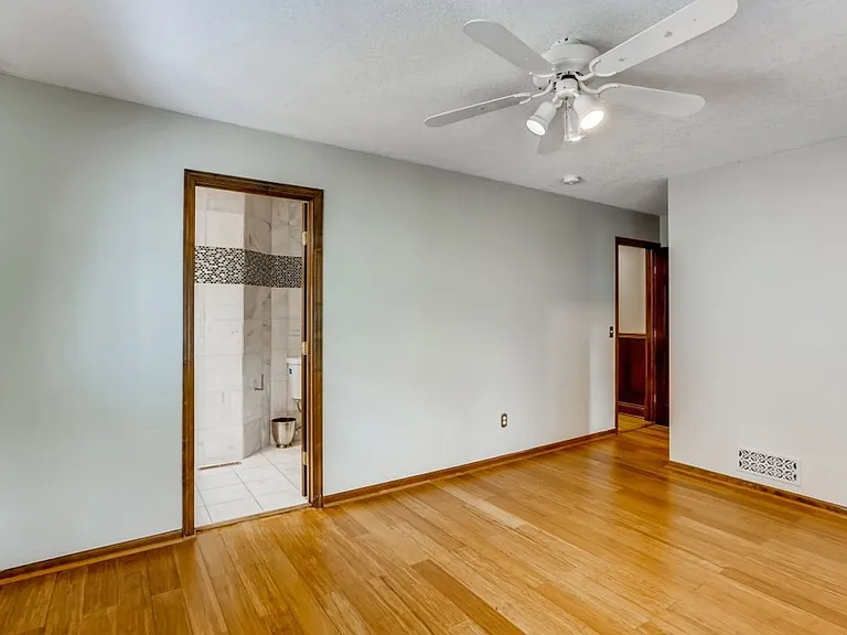 490 Laurel Ave — Photo 18