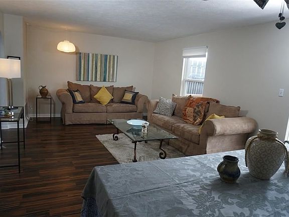 2nd image of 209 Scenic Hill Dr