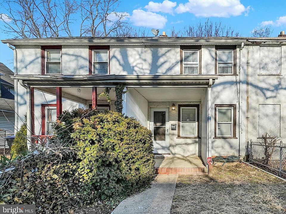 1st image of 1133 Clover Ln