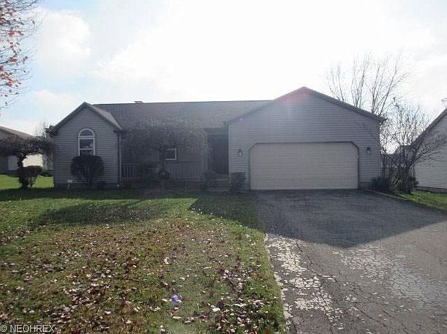 1st image of 6823 Pinebrook Ct