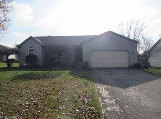 6823 Pinebrook Ct, Youngstown, OH 44515