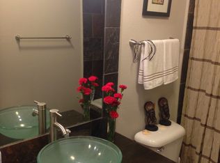 8136 Sunflower Dr, Cotati, CA 94931