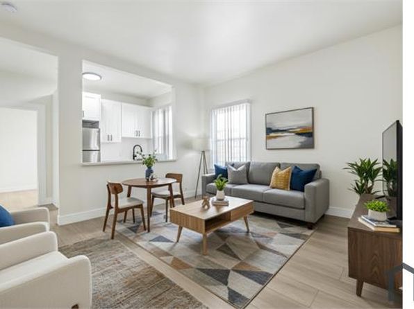 1918 Grace Ave APT 15