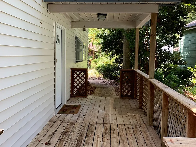 1742 Nestlewood Ln — Photo 4
