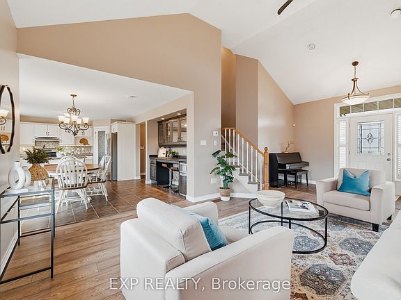 4th image of 20 Parkside St