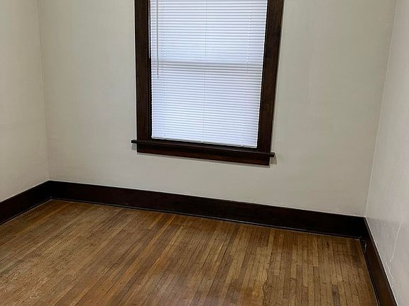3rd image of 111 W Washington Ave