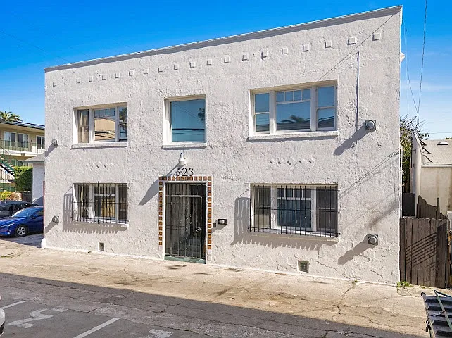 623 E Broadway #5 — Photo 13