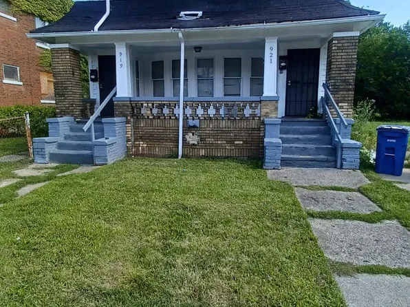 921 Eddy Rd, Cleveland, OH 44108