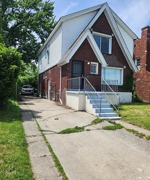 5601 Buckingham Ave — Photo 1