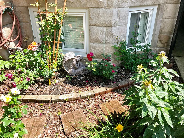 2449 N Albany Ave #G — Photo 27