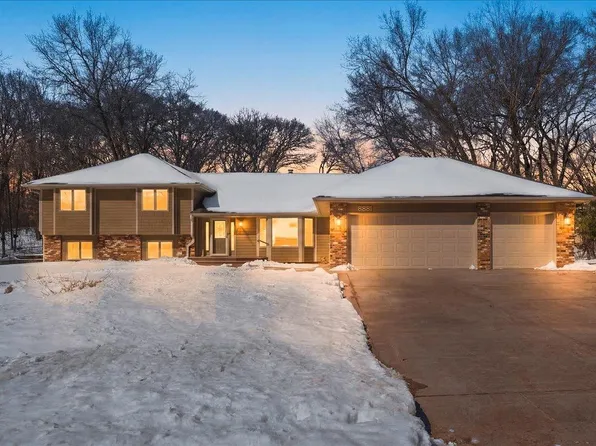 8681 144th Street Ct, Apple Valley, MN 55124