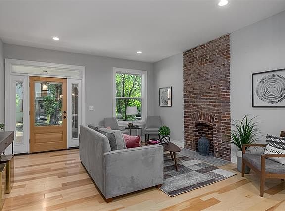2nd image of 2923-2925 Sidney St