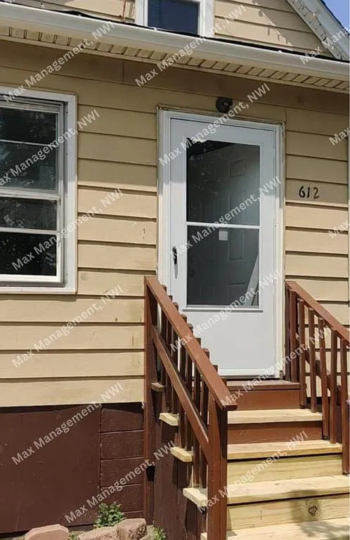 612 W 151st St, Front East Chicago, IN 46312 — Photo 1
