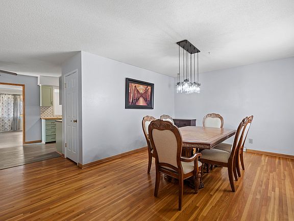 2nd image of 2814 Hillside Ct