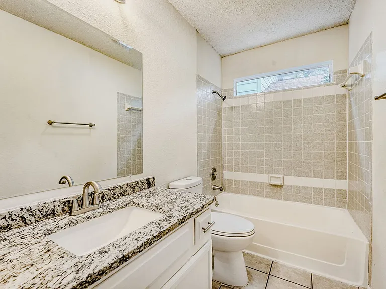 11922 Meadowfire Dr — Photo 21