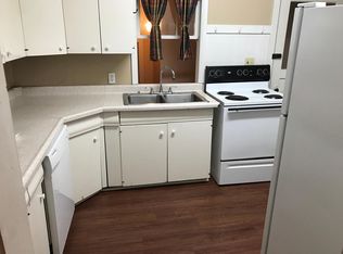 1015 Claflin Rd, Manhattan, KS 66502