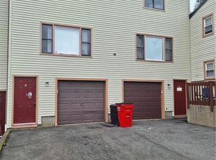 5 Allen Ct UNIT 5, Meriden, CT 06451