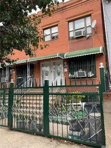 1027 Lafayette Ave, Brooklyn, NY, 11221