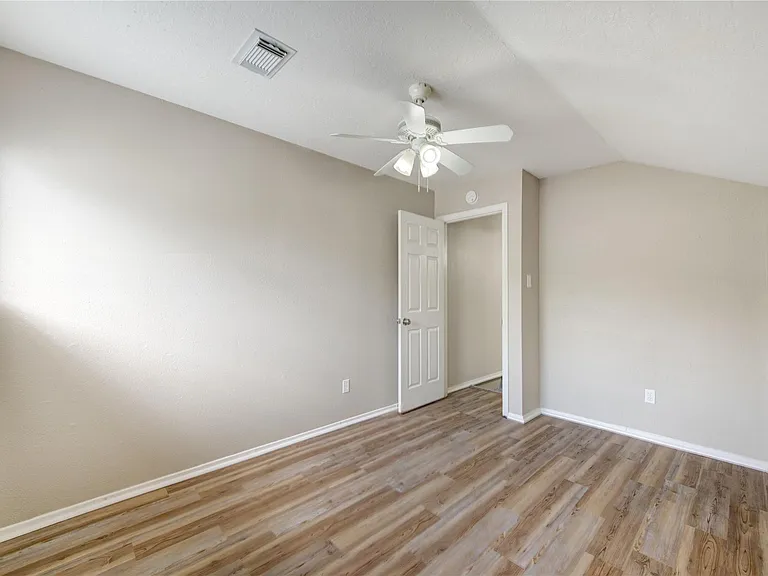 5255 Beaverbrook Dr — Photo 40