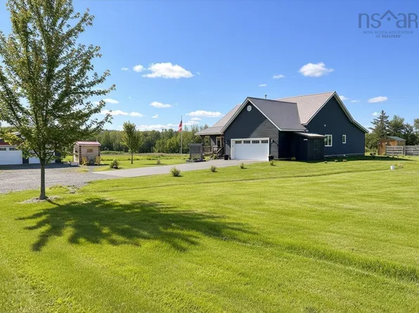185 Purdy Loop, Cumberland, NS B0K 1E0