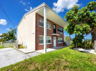 2502 Gary Cir #B, Dunedin, FL 34698