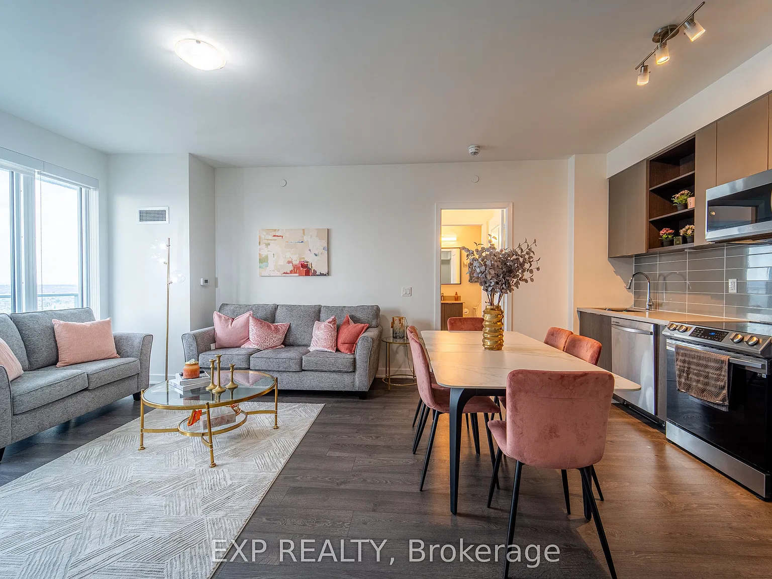 2 bed, $3,400 — Photo 4