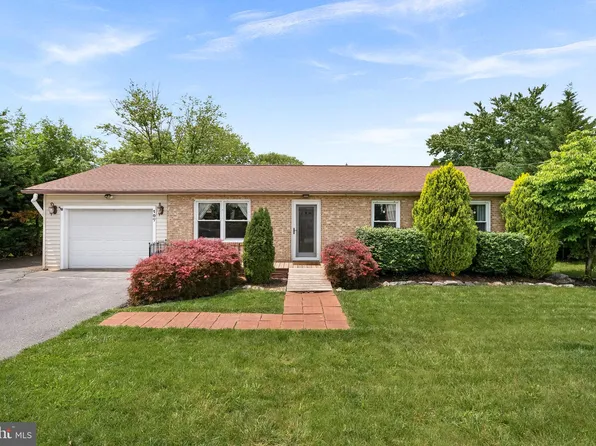 107 Massie Dr, Winchester, VA 22602