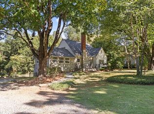 5810 Woodcliff Dr, Greensboro, NC 27410