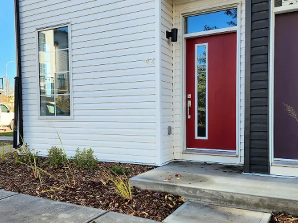 42 Walgrove Cmn SE #42, Calgary, AB T2X 4C2