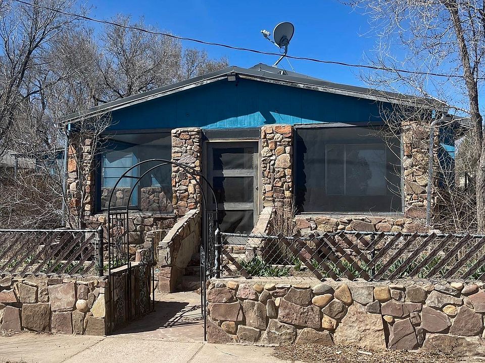 1st image of 3205 S Luna Dr