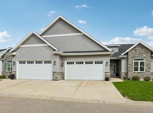 22 Prince Way, Fitchburg, WI 53711