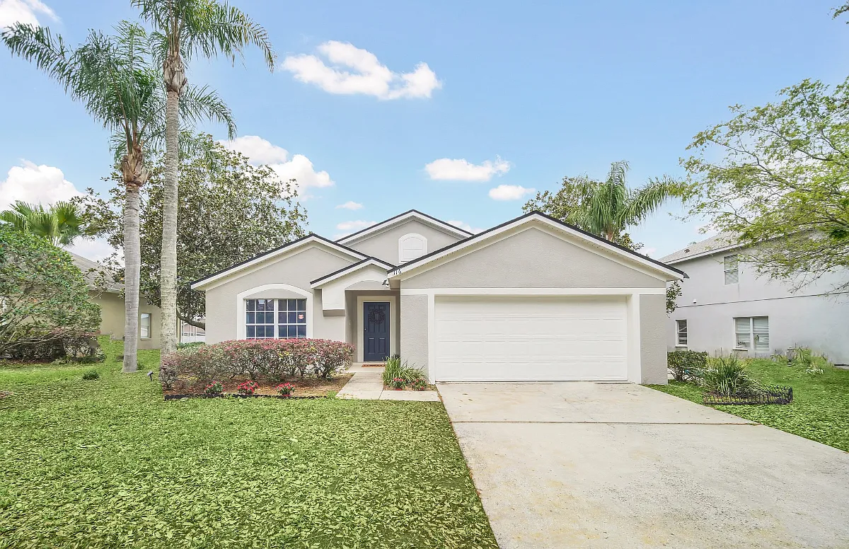 5 bed, 2596 sqft, $3,095 — Photo 2