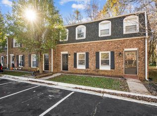 300 E McPherson Dr #17, Mebane, NC 27302