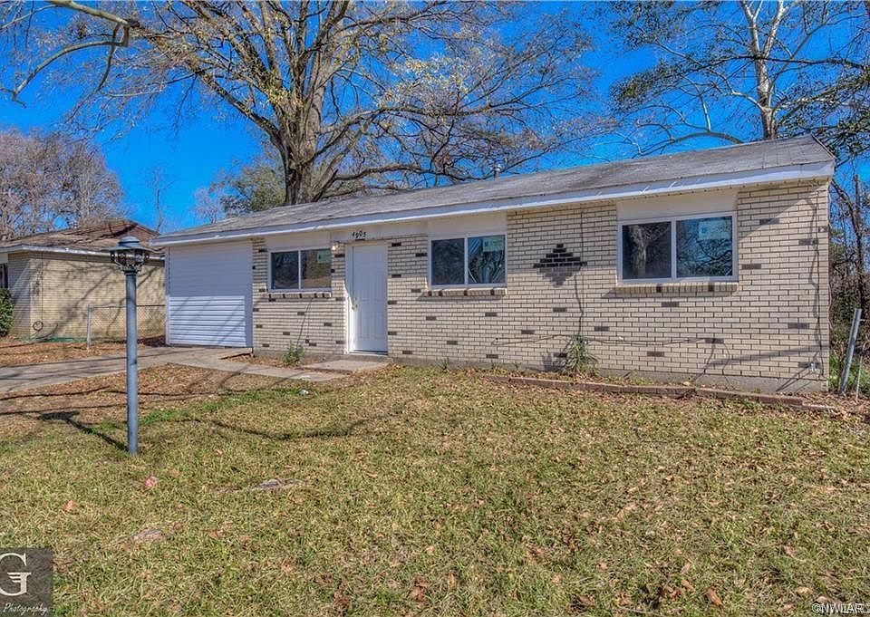2nd image of 4905 Westwood Park Dr