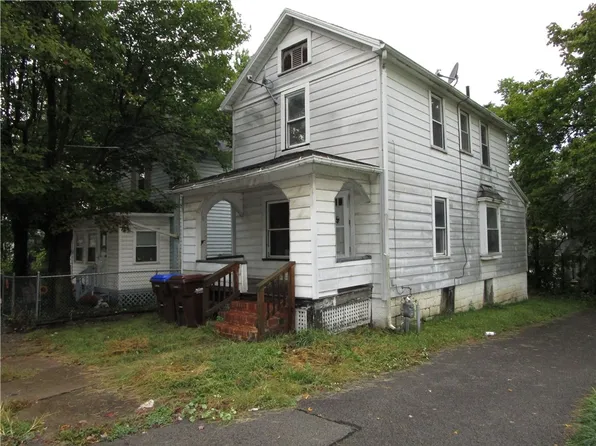 439 North St, Sharon, PA 16146