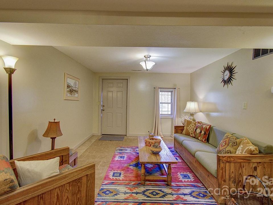 1st image of 319 Linda Vista Dr #B